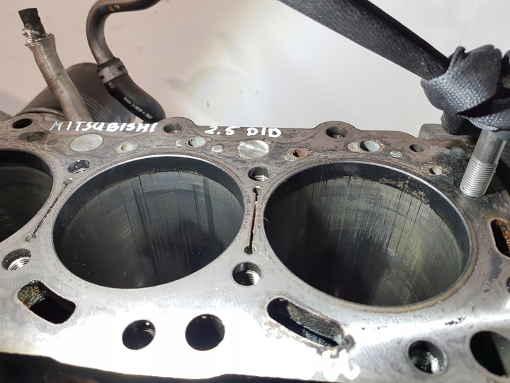 фото №8, Блок двигателя mitsubishi l200 2.5 did 4d56u номинал