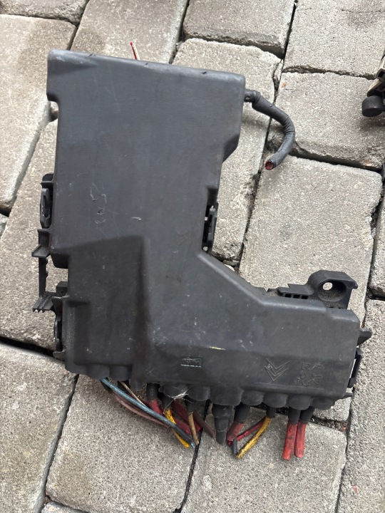 фото №12, Модуль напряжения citroen c4 ii ds4 9665878380 g06