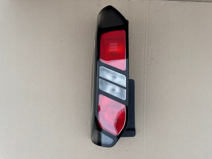 фото №1, Лампа ford transit custom mk2 2023 ліва зад задня