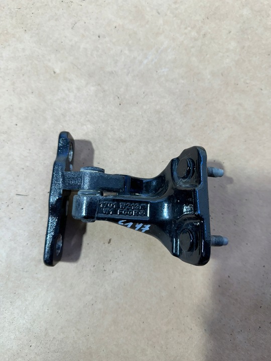 фото №13, Петлі двері праві зад, нижній, верхній mercedes e клас w213 s, c197 комплект