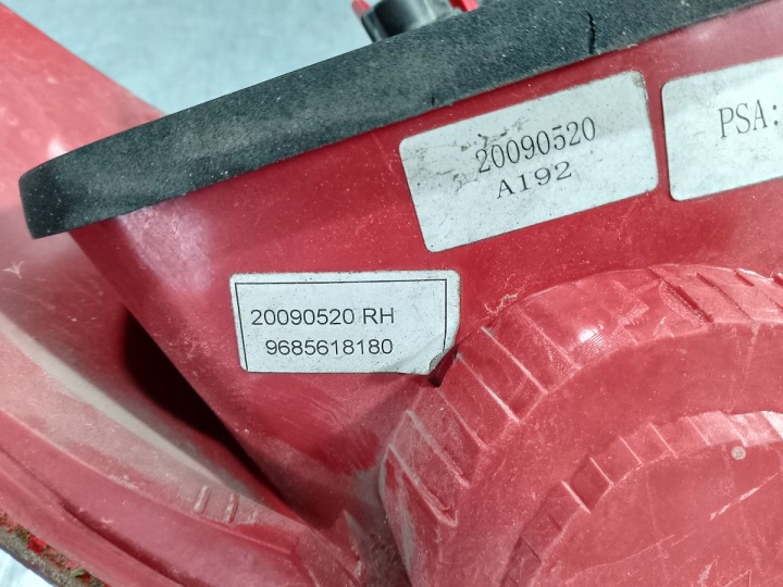 фото №7, Фара задняя правая peugeot 206 plus 9685618180 хэтчбек