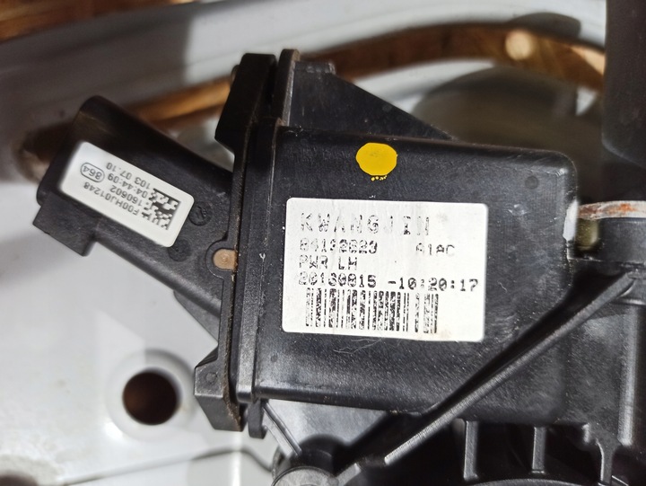 фото №8, Скло бокова підйомник механізм chevrolet camaro 2016+ cabrio лівий зад