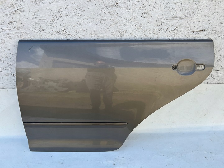фото №2, Vw golf v plus vi plus дверь левая зад płat оригинал 5m0833307