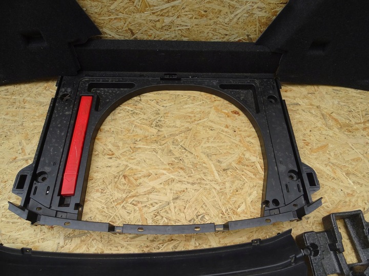 фото №7, Volvo v40 ii багажник wykładina обшивки защита ремня