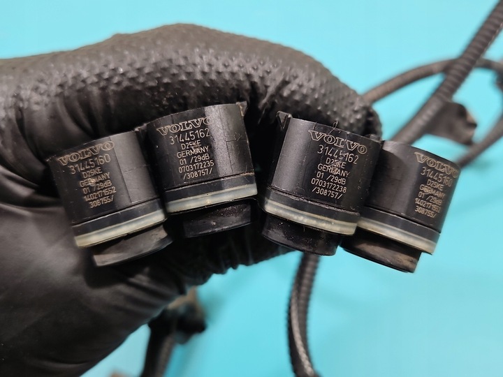 фото №8, Датчик парковка pdc volvo v40 ii код краски 717-46