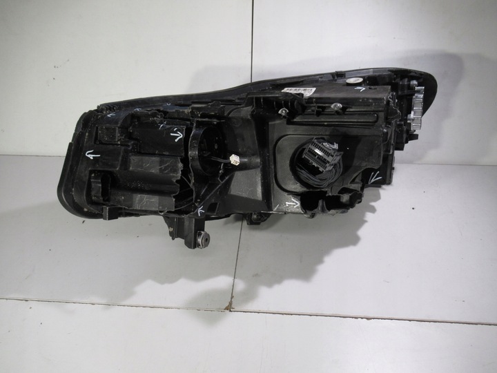 фото №13, Bmw 2 f45 f46 lci рестайлінг повний led лампа права 8738648