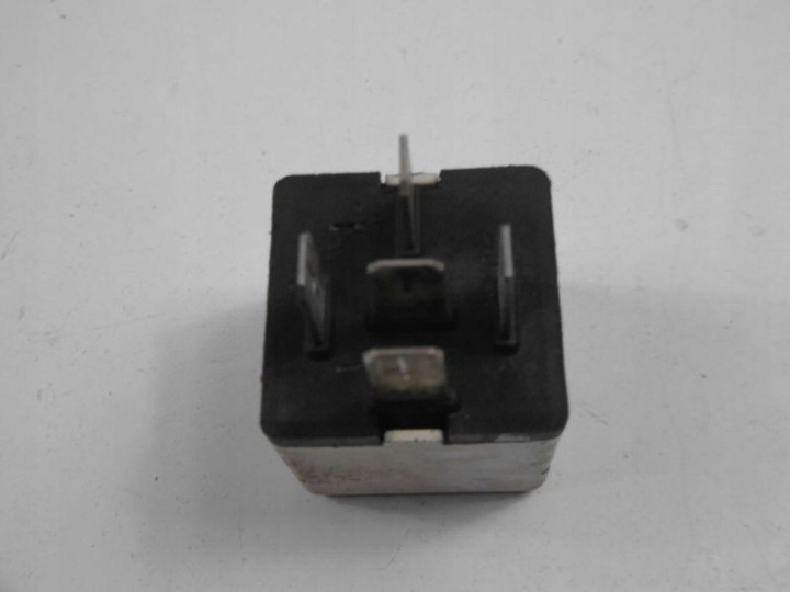 фото №2, Seat toledo i 1l реле модуль 431951253c 200