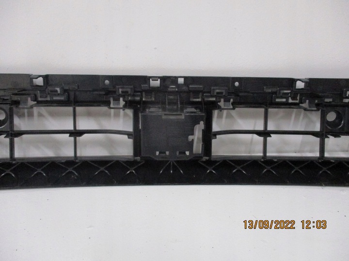 фото №7, Решітка бампера середня нижня audi q3 83a807683c