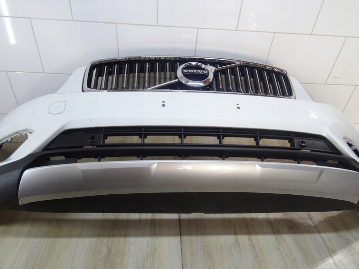 фото №8, Бампер перед переднє volvo xc40 ii 18- 31449340
