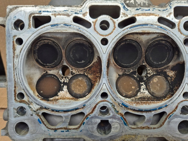 фото №9, Головка левая bmw x5 e53 4.8 is v8 360km n62b48 zyl. 5-8 03-06 рестайлинг