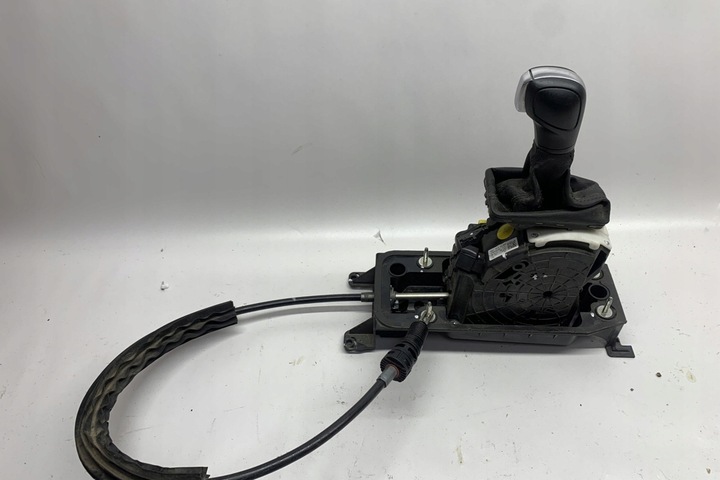 фото №9, Механизм изменения коробки передач vw jetta mk7 5q1713023bs 1.4l бензин 110kw 2019