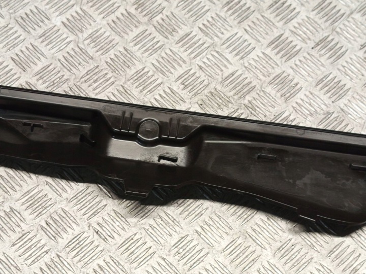 фото №9, Bmw (oem) x5 g05 7424939 панель под лобовым стеклом защита стены перегородки