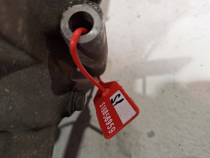 фото №6, Компрессор кондиционера 8200953359 renault clio iii 1.5 dci 06-