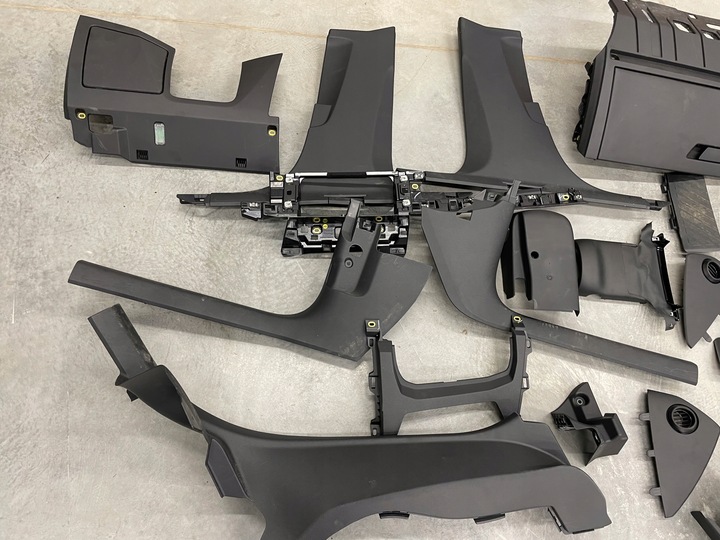 фото №3, Все пластики интерьера a3 8y sportback