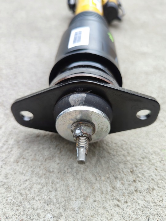 фото №8, Dodge challenger widebody задній праві амортизатор