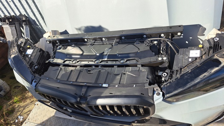 фото №16, Bmw x5 g05 lci 30dx м-пакет перед капот передняя панель бампер лампы c4p