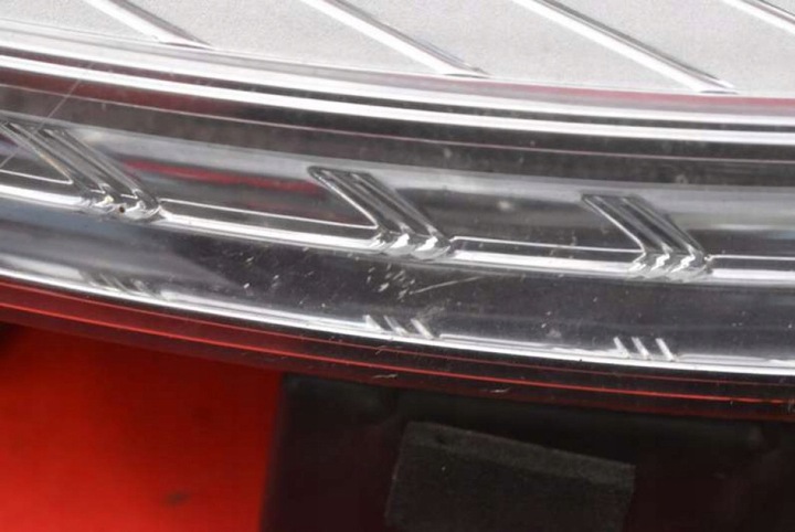 фото №15, Фара правые лампа перед uk 162982-00 citroen c4 picasso 06-13