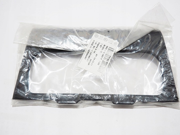 фото №10, Golf vi рамка панель захист 5k0858069p нова оригінал