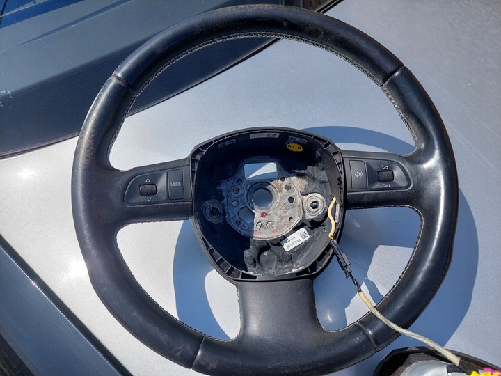 фото №13, Кермо триспицевий багатофункціональна audi a4 b7