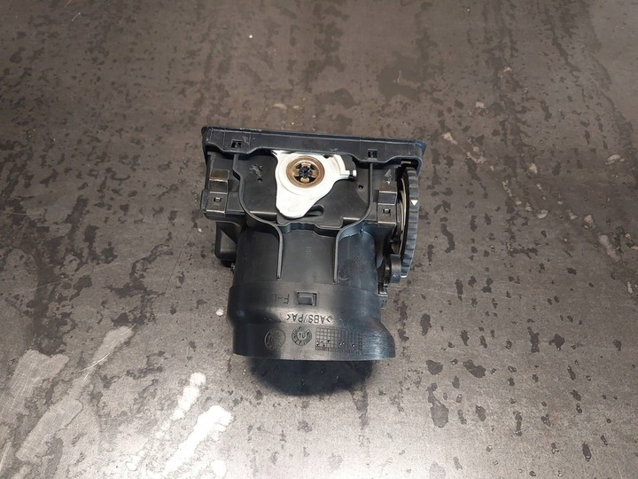 фото №8, Решітка повітропровід ліва skoda octavia mk1 1u 1u1819701