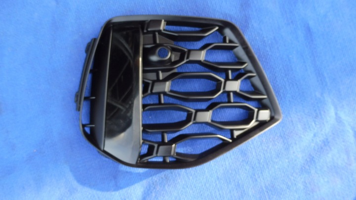 фото №7, Решётка бампера audi rs3 номер 8y0807682f