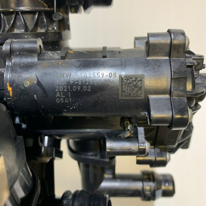 фото №7, Bmw x5 g05 гібрид 45e водяна помпа  8642559