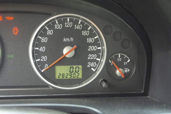 фото №7, Ford mondeo mk3 2.0 tddi панель приладів європа