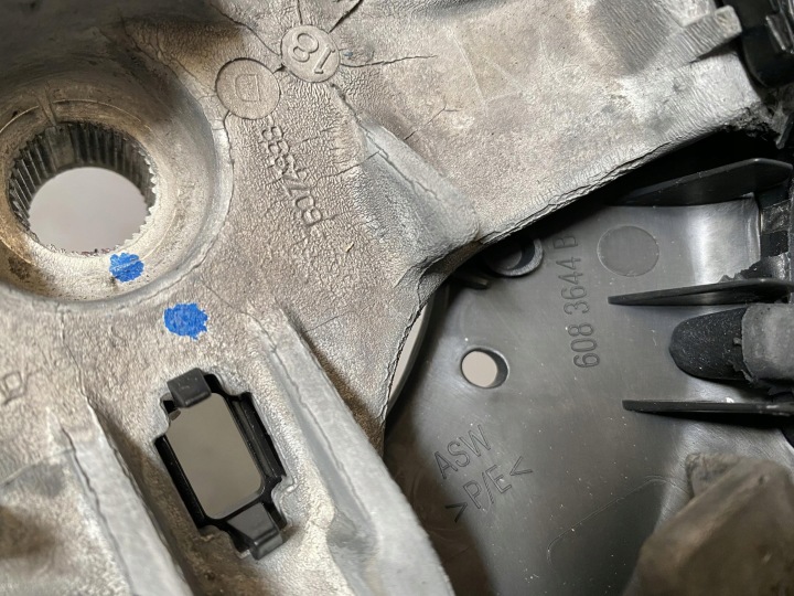 фото №11, Renault руль мультифункция кожа 484005406r