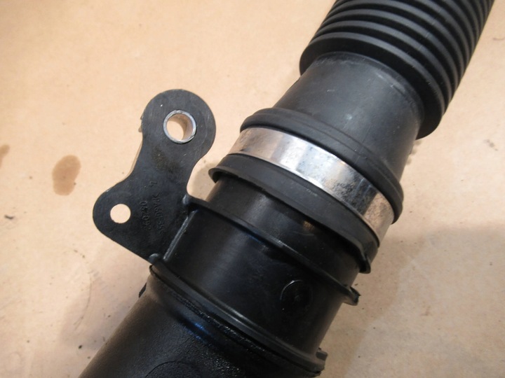 фото №5, Труба воздуховод воздуха 8200645723 dacia sandero i