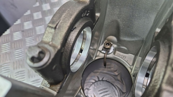 фото №11, Блок  двигуна mercedes a200 w176 r2700106100 m270.910