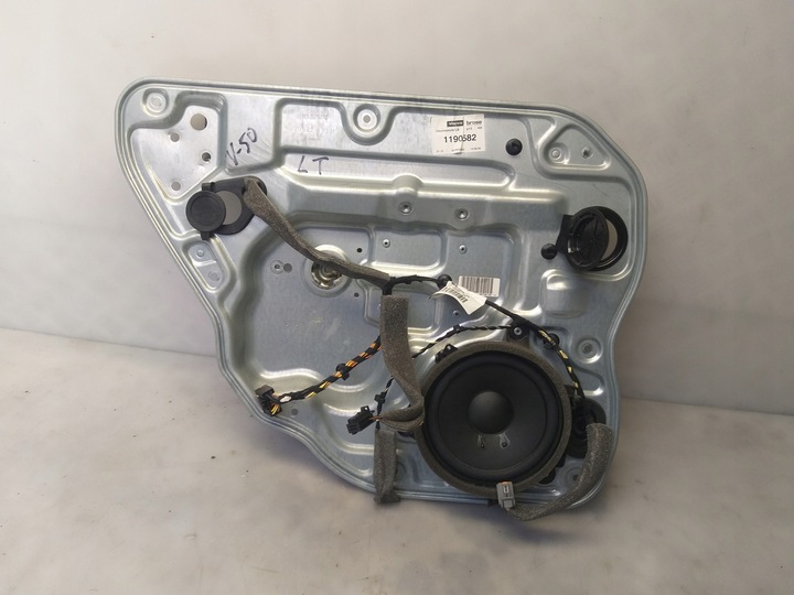 фото №1, Механизм стёкла левый зад 8679082 volvo v50