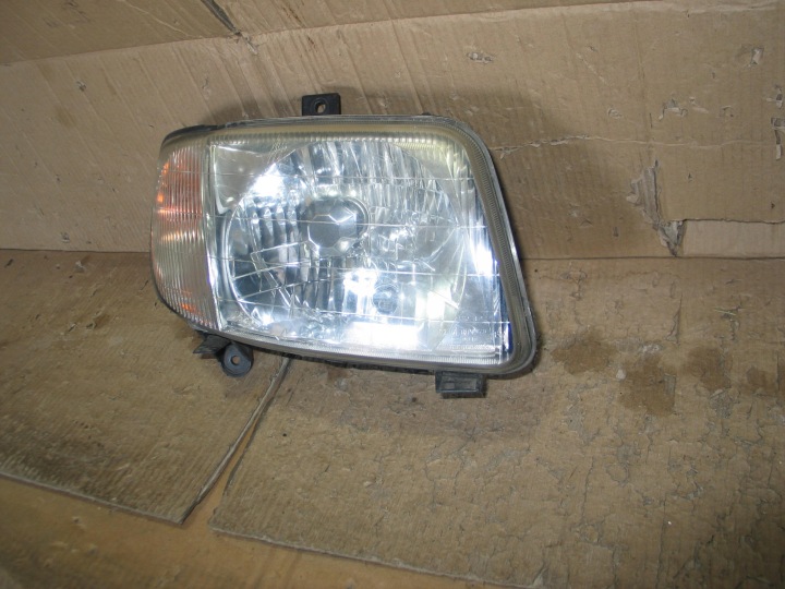фото №8, Фара права перед daihatsu cuore l701 98-02r. европа оригинал