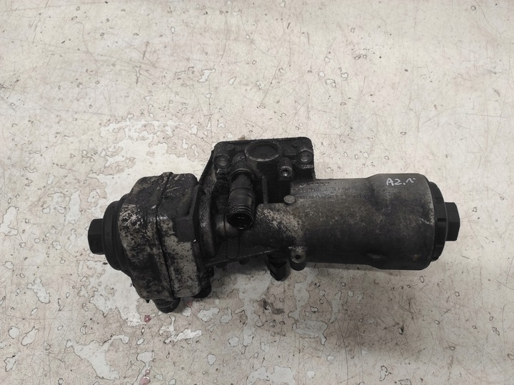 фото №3, Audi a2 99- 1.4tdi основание фильтра масла 045115389