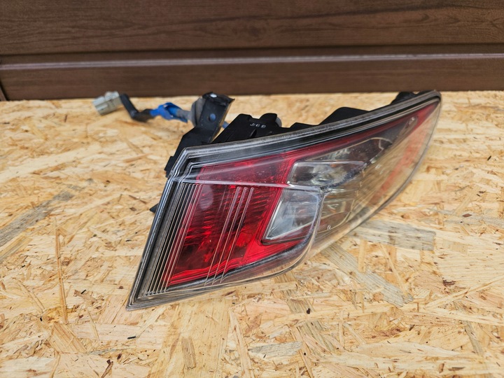 фото №1, Honda civic viii ufo рестайлинг лампа зад задняя правая typer types type-r type-s