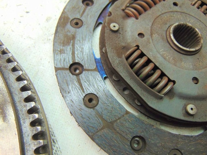 фото №14, Skoda roomster 1.4b 86km 13r зчеплення притиск диск