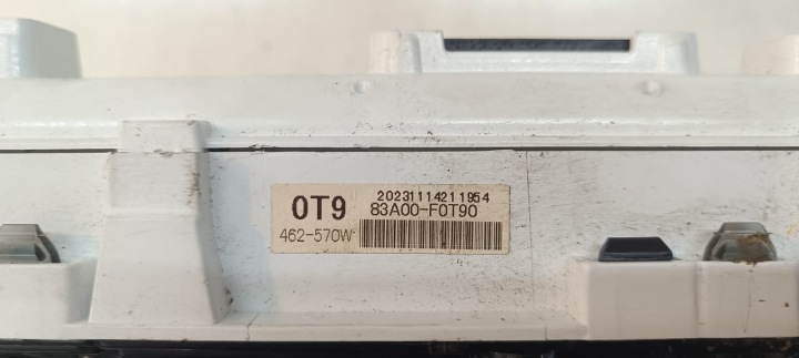 фото №6, Toyota hilux 19-24 панель приборов спидометр спидометр 83a00 83a00f0t90 оригинал