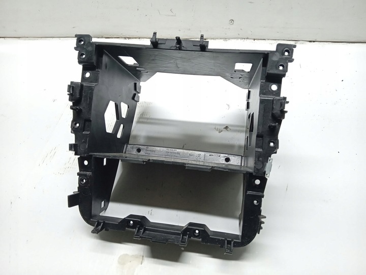 фото №1, Рамка крепление радио vw golf v