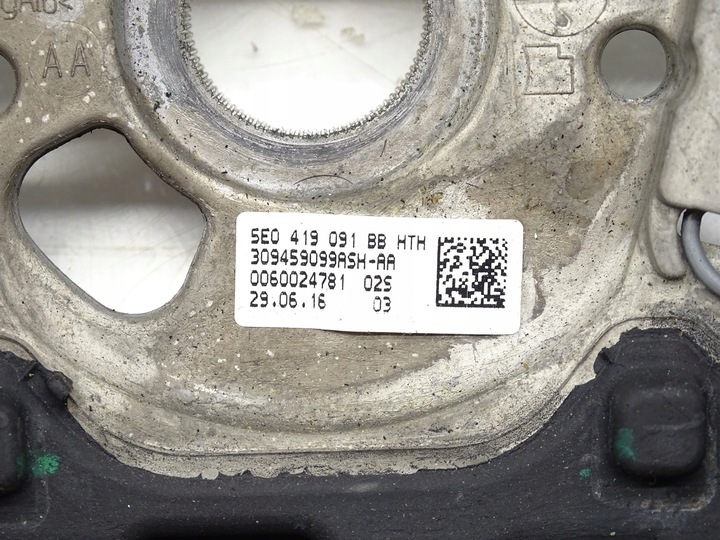 фото №11, Руль срезанная стёганая кожа мульти skoda octavia iii rs vrs 5e0419091bb