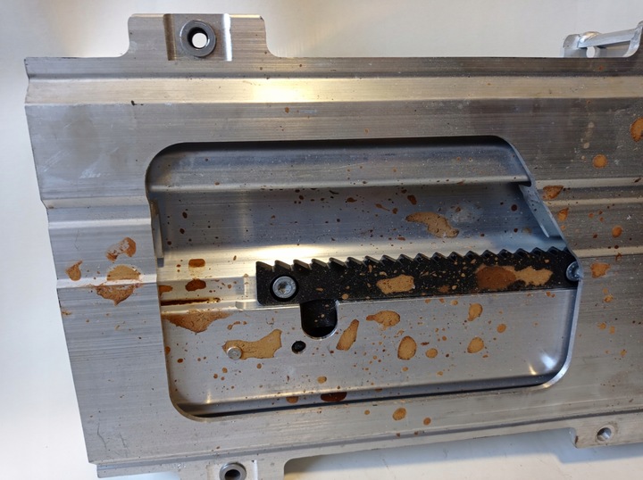 фото №7, Дуга капотажный audi a4 b7 cabrio 8h0880077b