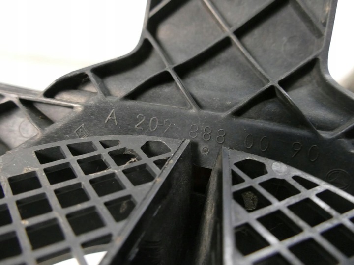 фото №16, Mercedes clk w209 c209 a209 рестайлінг amg решітка радіатора решітка a2098800123