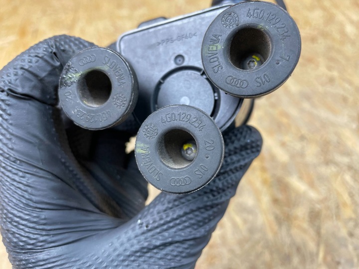 фото №9, Дополнительный насос воды audi a4 b8 a5 8t 06h121601n