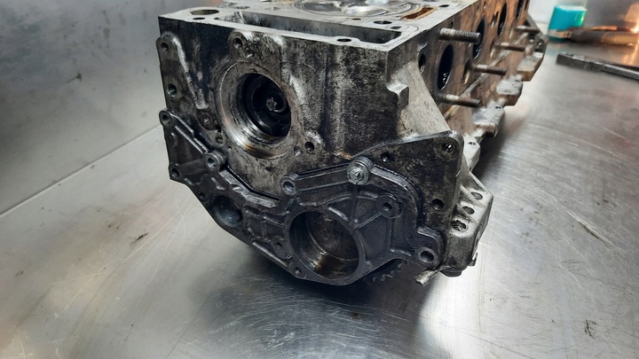 фото №7, Головка двигателя r6110162601 chrysler pt cruiser 2.2 crdi