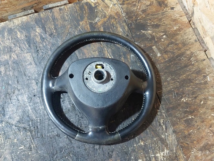 фото №6, Руль трёхспицевый кожа vw passat b5 golf iv 1j0419091ae