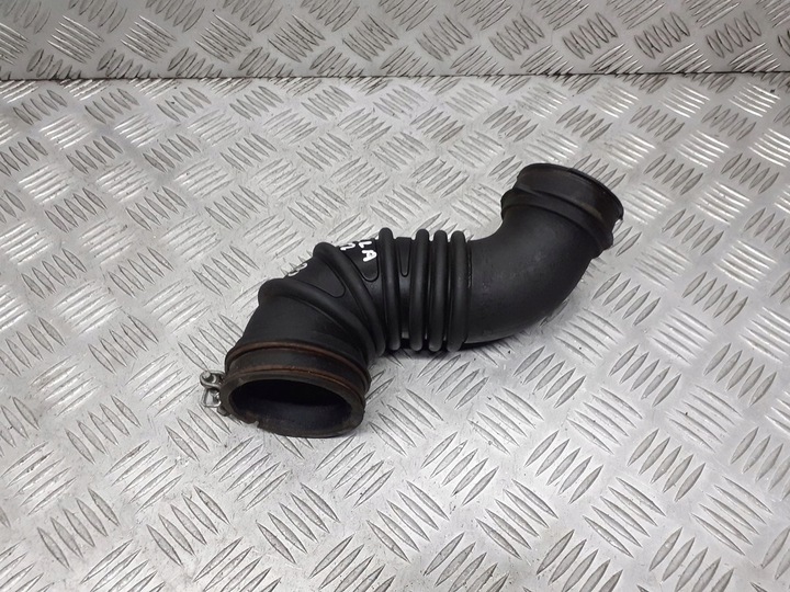 фото №1, Шланг труба воздуха toyota corolla e12 1.4 17881-22070