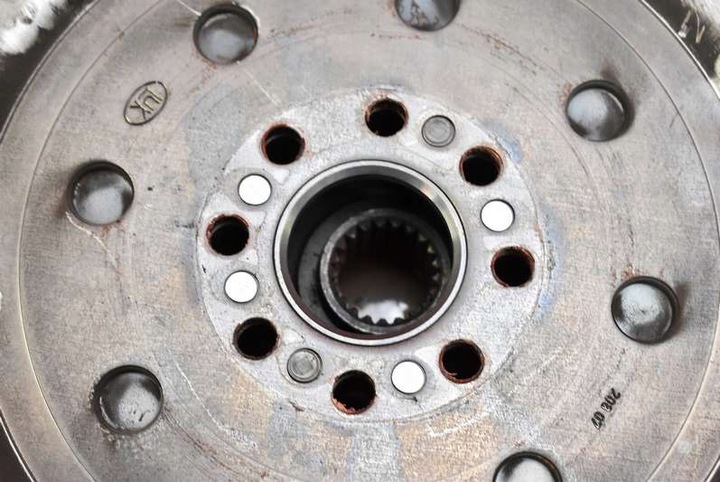 фото №6, Зчеплення двомасовий двомасовий маховик 31250-05130 toyota avensis t25 2.0 d-4d 126 km