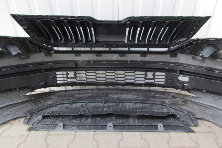 фото №12, Бампер перед передній skoda kodiaq спортлайн 565 17-21