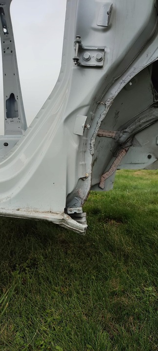 фото №3, Opel vivaro c четверть правые перед лонжерон