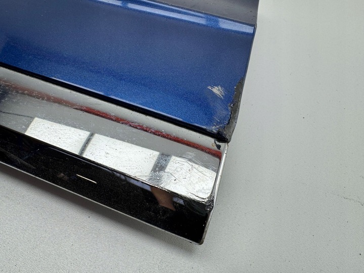 фото №6, Volkswagen touareg iii 2019 ліва сторона планка двері передніх