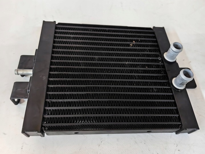 фото №1, Audi rs4 8w, rs5 b9 - дополнительный радиаторов воды рекомендую