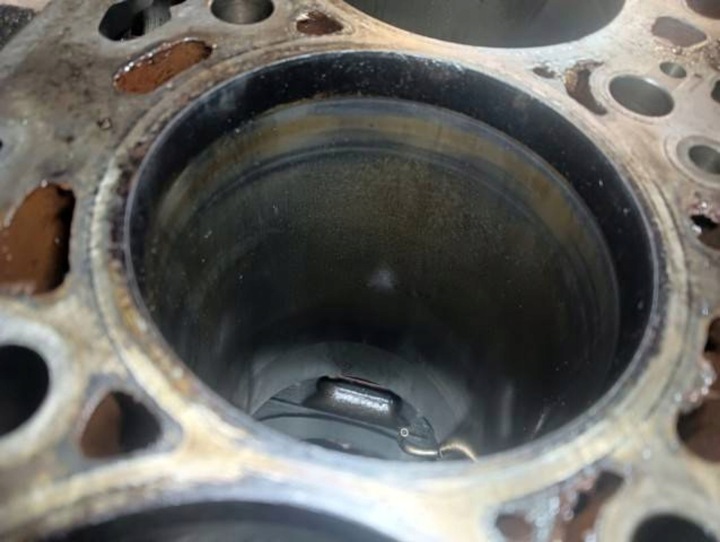 фото №7, Vw passat b8 2.0 tdi блок  двигуна 03n023a